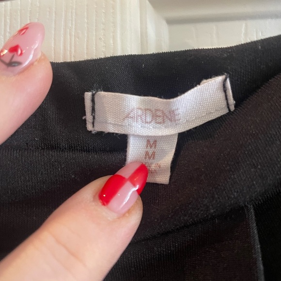 Black flowy skirt - Picture 3 of 3